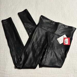 SPANX Faux Leather Black Leggings size Small NWT